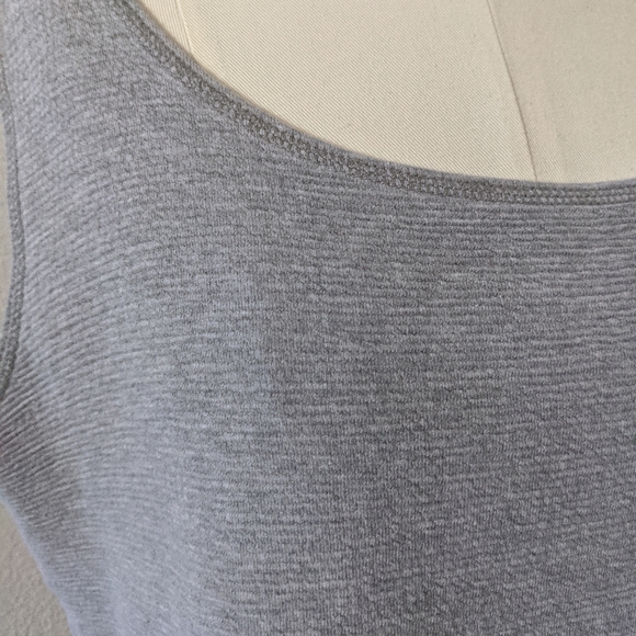 {Eileen Fisher} Cropped Gray Tank - Picture 2 of 7